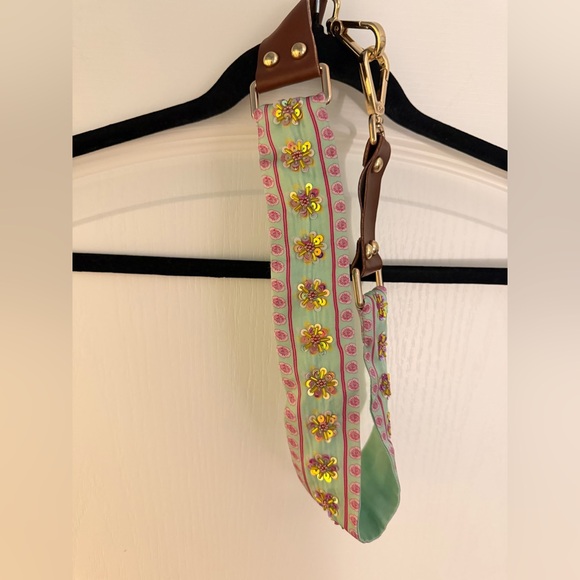 Diyarajvvir Pre-draped saree with embroidered blouse - Picture 7 of 15